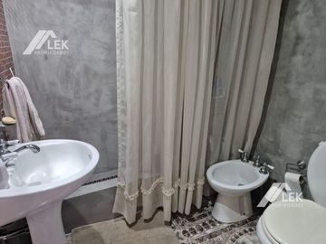 INCREIBLE CASA ART DECO TOTALMENTE RECICLADA A NUEVO! APTO CREDITO!