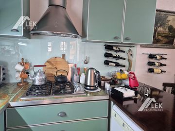 INCREIBLE CASA ART DECO TOTALMENTE RECICLADA A NUEVO! APTO CREDITO!