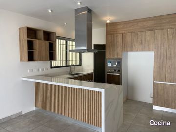 RENTA Casa en Residencial Alina, zona Carretera Nacional,  Monterrey