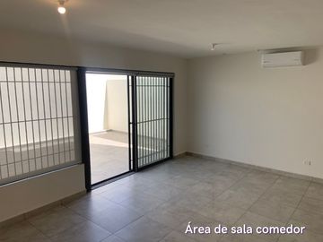 RENTA Casa en Residencial Alina, zona Carretera Nacional,  Monterrey