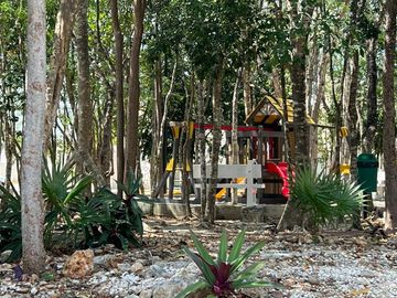 Buen Precio! Casa Remodelada de 2 dormitorios en venta en Playa del Carmen