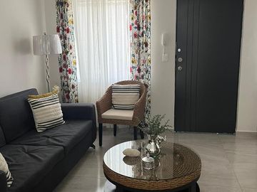 Buen Precio! Casa Remodelada de 2 dormitorios en venta en Playa del Carmen