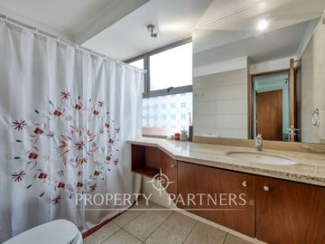 Venta de Hermosa Propiedad dentro de seguro condominio en Peñalolen