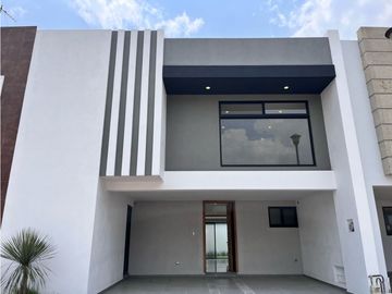 Casa En Venta En Cholula Fraccionamiento Cerrado