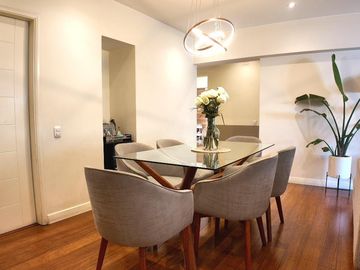 Flat en venta en 1er piso con cochera