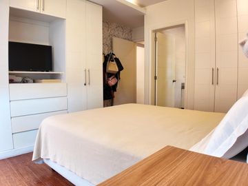 Flat en venta en 1er piso con cochera