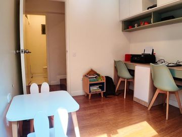 Flat en venta en 1er piso con cochera