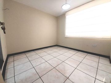AMPLIO DEPARTAMENTO EN ALQUILER EN SAN BORJA