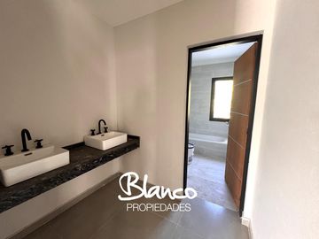 Casa en Venta en Haras Santa Maria, Escobar, G.B.A. Zona Norte, Argentina