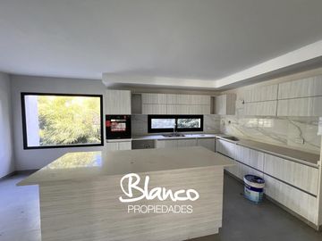 Casa en Venta en Haras Santa Maria, Escobar, G.B.A. Zona Norte, Argentina