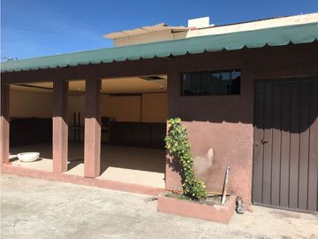 Venta de Propiedad con salón de eventos en Pachuquilla