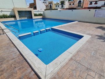 CASA EN VENTA, 3 RECAMARAS, ALBERCA COMUN. CARMEN, CAMPECHE.