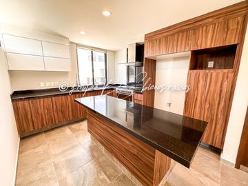 CASA EN VENTA ZONA SUR  GALERÍAS SANTA ANITA