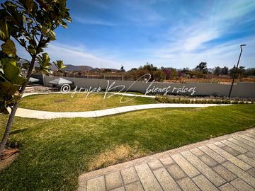 CASA EN VENTA ZONA SUR  GALERÍAS SANTA ANITA