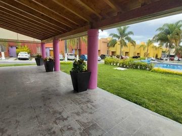 CASA EN VENTA FRACCIONAMIENTO CAMINO REAL CORREGIDORA, QRO, PRIVADA CON ALBERCA