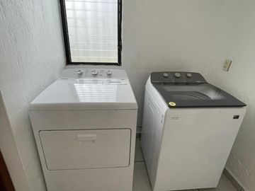 HERMOSO DEPARTAMENTO EN CONDOMINIO SIERRA MADRE, PLANTA BAJA