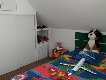VENTA DE HERMOSA CASA Y MUY BIEN UBICADA