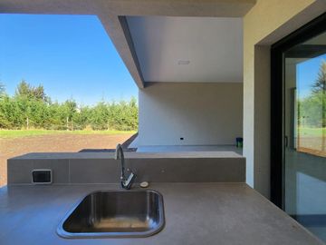 Casa en  venta en barrio San Matias, Escobar