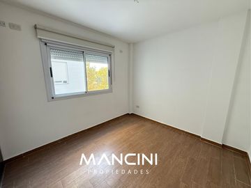 APTO CRÉDITO - Departamento en venta de 3 ambientes con cochera - Villa Ballester
