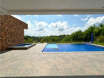 Venta de casa campestre nueva en cerritos, pereira