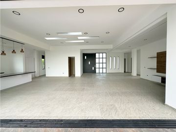 Venta de casa campestre nueva en cerritos, pereira
