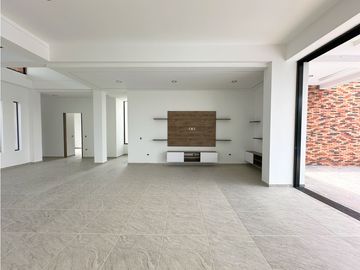 Venta de casa campestre nueva en cerritos, pereira