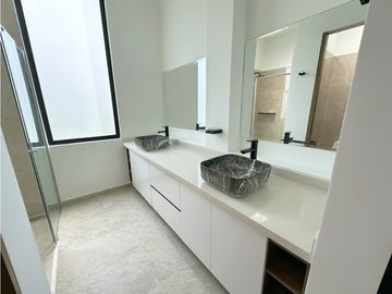 Venta de casa campestre nueva en cerritos, pereira