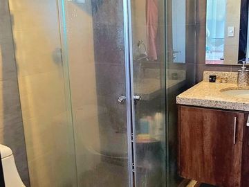 VENTA DEPARTAMENTO 2D con VISTA A CUMBAYA, Urb. Miravalle. G.Be.Aqt.