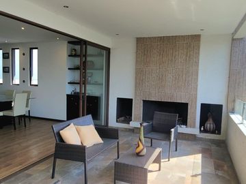 VENTA DEPARTAMENTO 2D con VISTA A CUMBAYA, Urb. Miravalle. G.Be.Aqt.