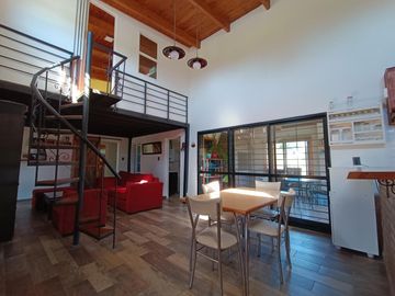 VENTA/PERMUTA- Casa 3 dormitorios con jardín y piscina - Funes Town, Funes