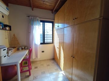 VENTA/PERMUTA- Casa 3 dormitorios con jardín y piscina - Funes Town, Funes