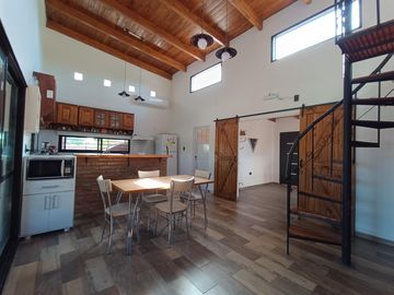 VENTA/PERMUTA- Casa 3 dormitorios con jardín y piscina - Funes Town, Funes