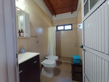 VENTA/PERMUTA- Casa 3 dormitorios con jardín y piscina - Funes Town, Funes