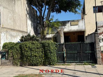 VENTA • MATADEROS • CASA EN LOTE PROPIO • 6 AMBIENTES • TERRAZA • OPORTUNIDAD