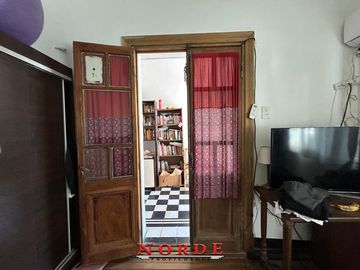 VENTA • MATADEROS • CASA EN LOTE PROPIO • 6 AMBIENTES • TERRAZA • OPORTUNIDAD