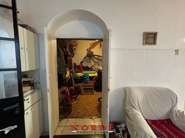 VENTA • MATADEROS • CASA EN LOTE PROPIO • 6 AMBIENTES • TERRAZA • OPORTUNIDAD