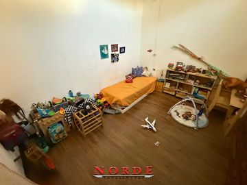 VENTA • MATADEROS • CASA EN LOTE PROPIO • 6 AMBIENTES • TERRAZA • OPORTUNIDAD