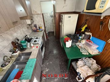 VENTA • MATADEROS • CASA EN LOTE PROPIO • 6 AMBIENTES • TERRAZA • OPORTUNIDAD