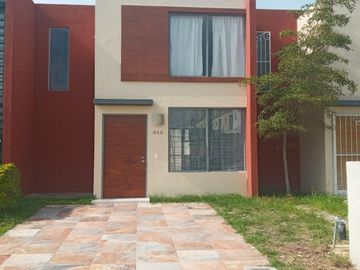 Casa en venta en dentro de coto en Hacienda San Miguel