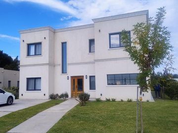 Casa en Country San Felipe