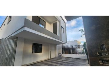 Espectacular casas duplex para estrenar en conjunto, barrio Olaya.