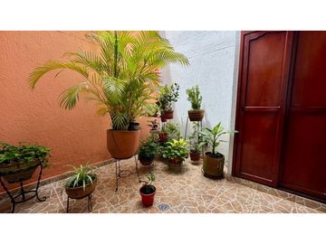 Casa en venta en conjunto residencial - Las Mercedes Palmira Valle