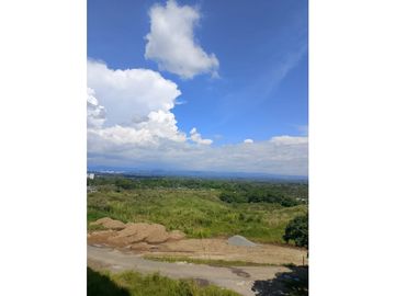 Se renta hermoso Apartamento piso 2 para estrenar en Cerritos Pereira