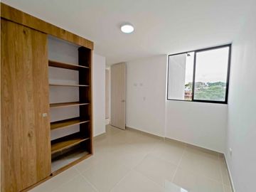 Se renta hermoso Apartamento piso 2 para estrenar en Cerritos Pereira