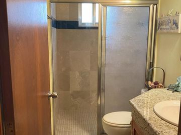 Departamento de 2 Recámaras Frente a la Marina En Venta - Puerto Aventuras