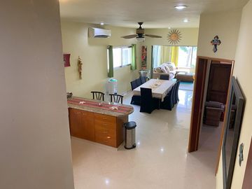 Departamento de 2 Recámaras Frente a la Marina En Venta - Puerto Aventuras