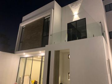 Venta Casa con Seguridad Zona Norte en  Jardines las Delicias Cuernavaca Morelos