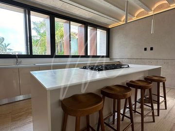 Casa en Venta o Renta en Cancun; La Laguna 1, Puerto Cancun