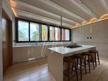 Casa en Venta o Renta en Cancun; La Laguna 1, Puerto Cancun