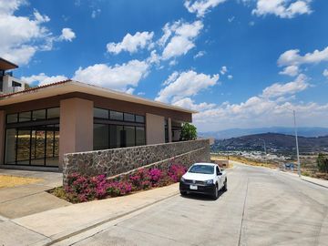 Terreno en Venta Arboledas Tres Marías Fraccionamiento Exclusivo